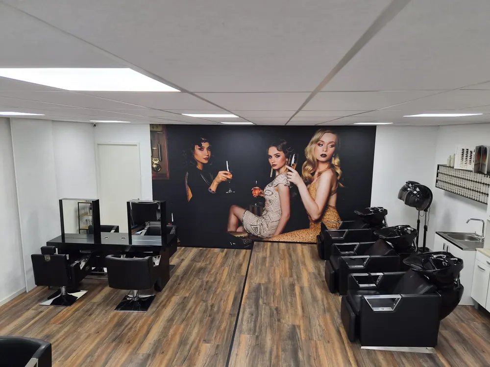 De professionele saloninrichting van Devi Hairfashion in Lelystad