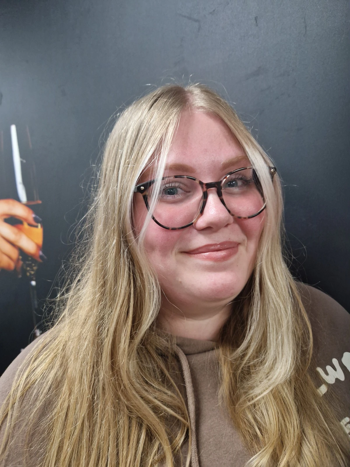 Dit is Marlieke Hairasistent bij Devi kapsalon in Lelystad kom op donderdag naar de kapper!