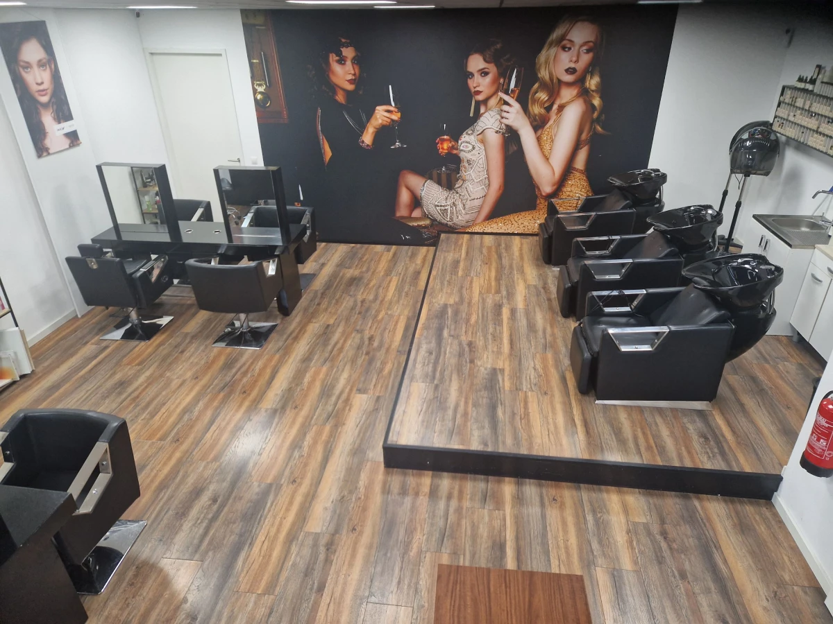 kappersstoel huren kapsalon Lelystad 